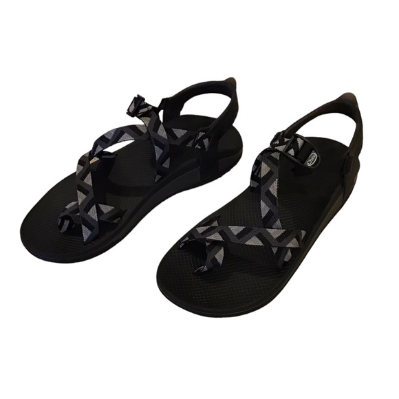 Chaco mens Yampa sandals. Size 13 - Picture 3 of 10